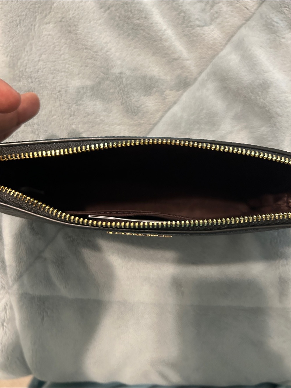 COACH Large Corner Zip Black Leather Wristlet Clutch with Gold Logo - Picture 5 of 5